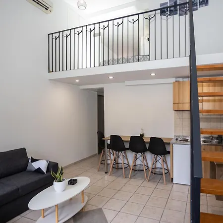 Quaint Coastal Lofts *